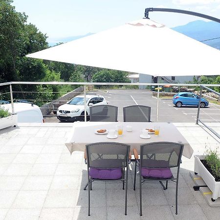 Apartment Livingstone Fiume Esterno foto