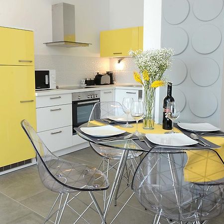 Apartment Livingstone Fiume Esterno foto