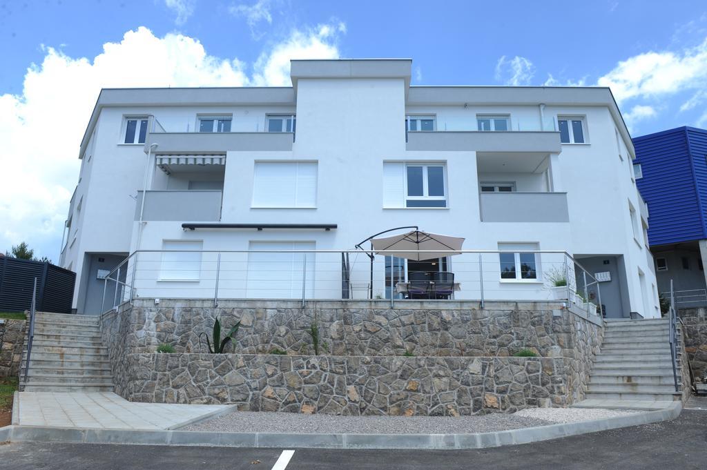 Apartment Livingstone Fiume Esterno foto
