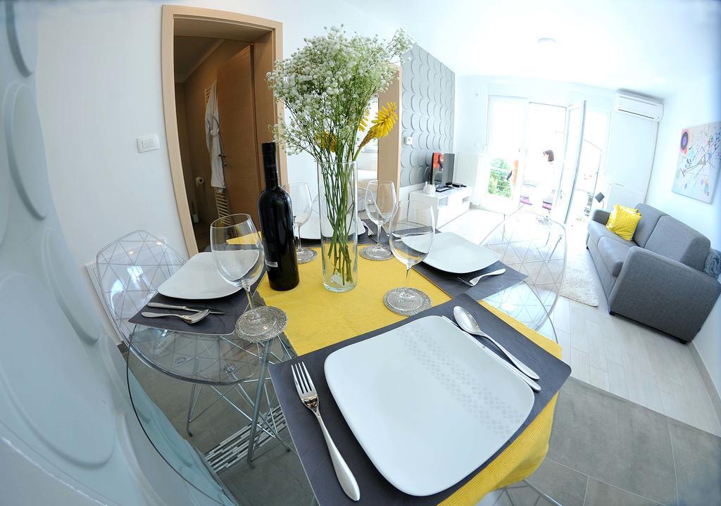 Apartment Livingstone Fiume Esterno foto